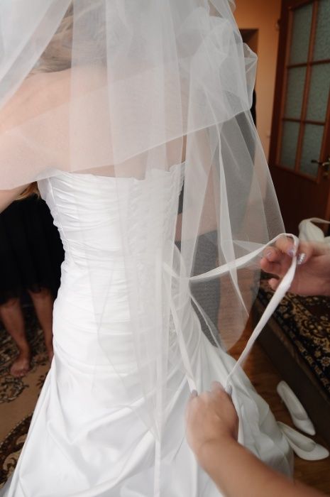 Весільна сукня для щасливої нареченої