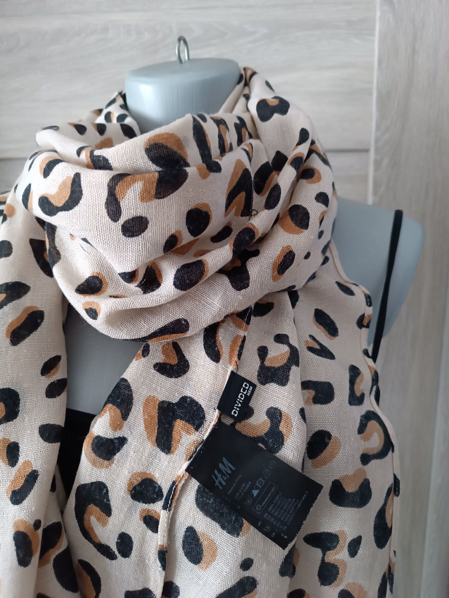 Szal w panterkę H&M