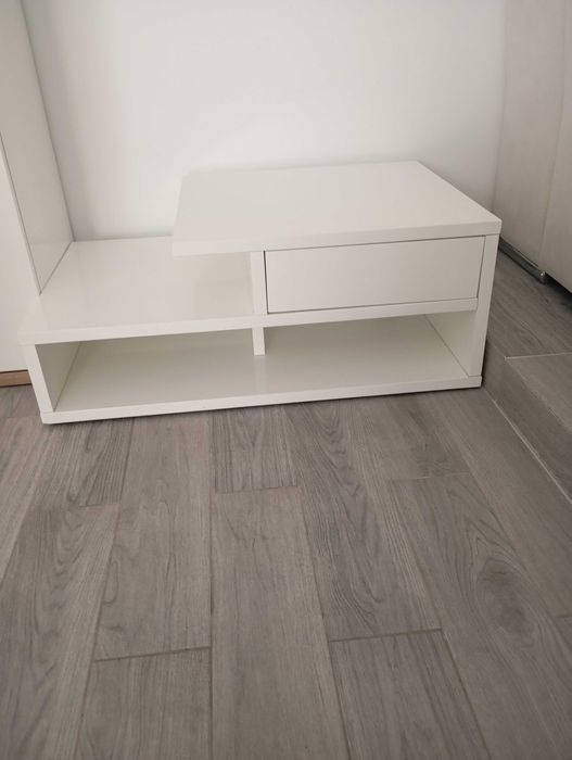Mesa de centro lacada brilhante