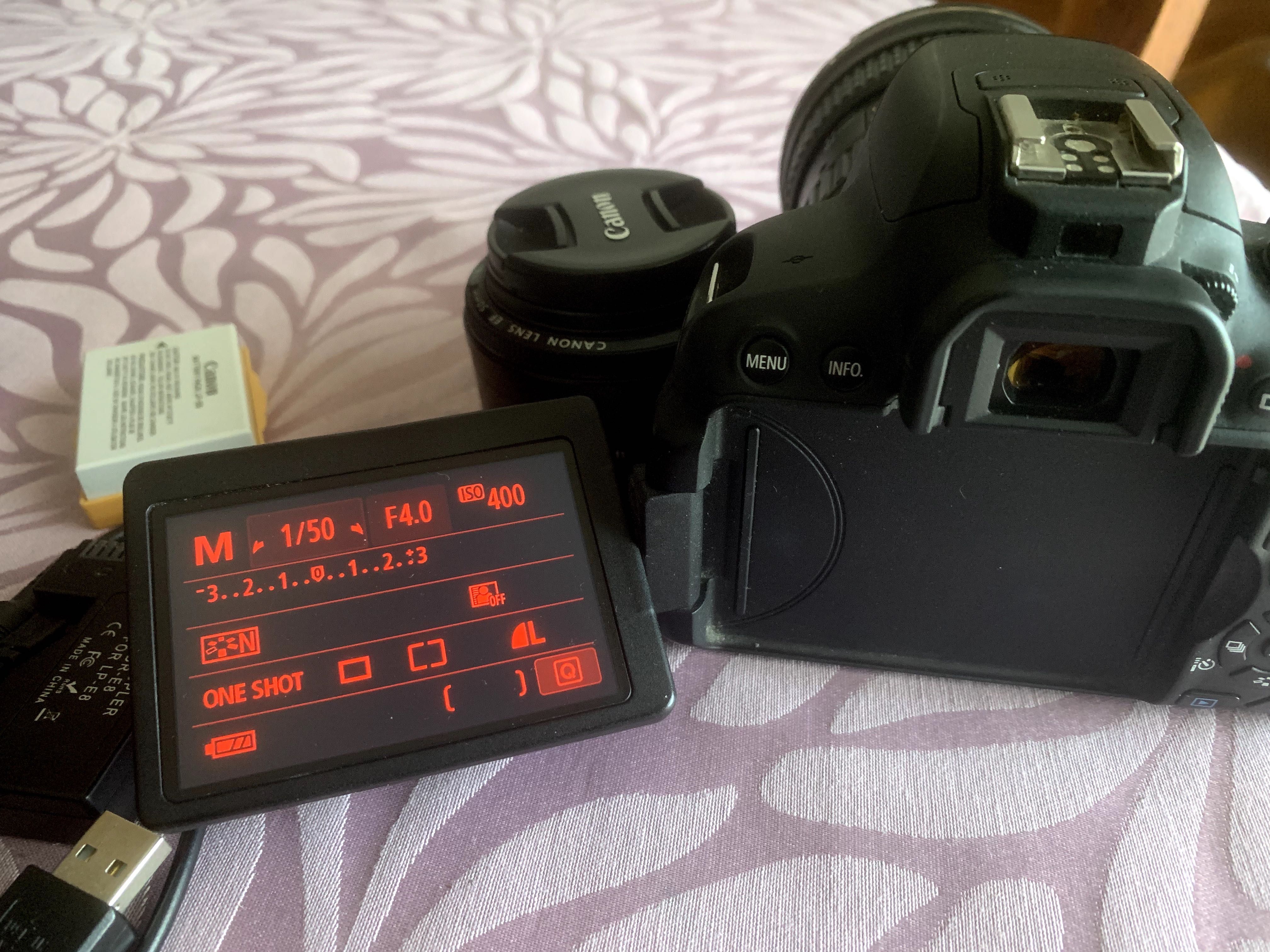Canon 700D + Objetivas e acessórios
