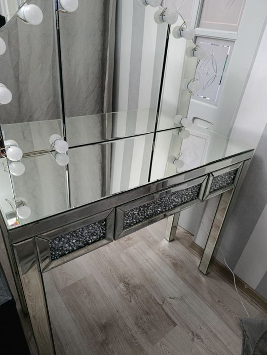 Toaletka Glamour lustrzana, ze stołkiem