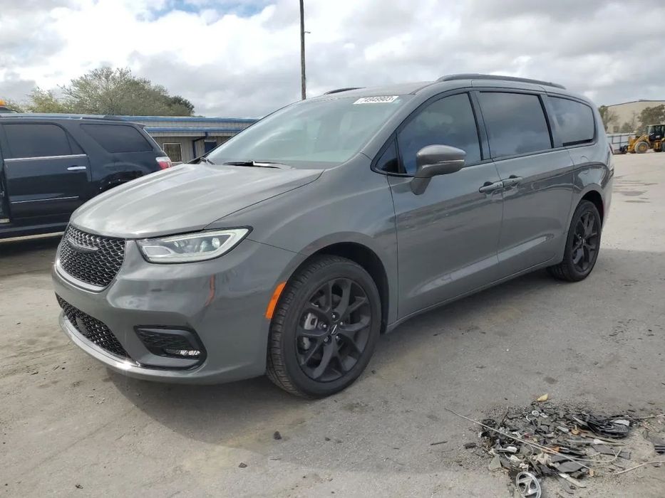 Chrysler Pacifica S Limited