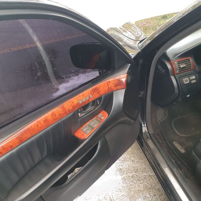 Lexus ls430 в гарній комплектації