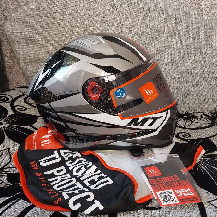 Продам шлем для мотоцыкла MT Helmets ,размер S