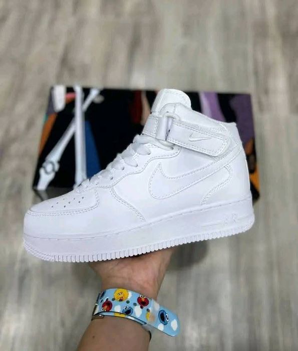 Buty damskie sportowe za kostkę