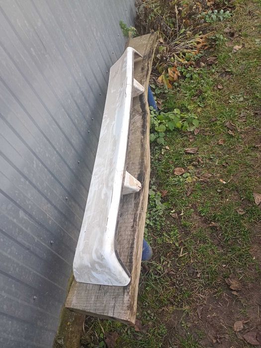 Продам спойлер на ваз