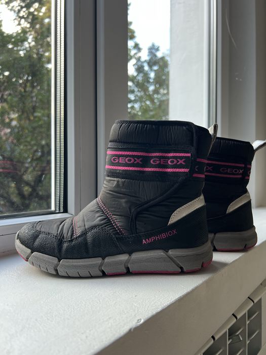 Зимові ботинки Geox Amphibiox чорні з рожевим 34
