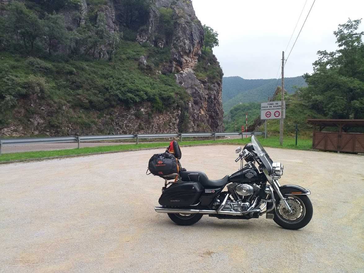 Harley Road King FLHRSI para quem quer viajar