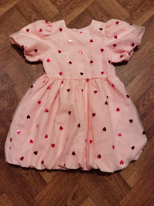 Сукня на дівчинку, святкова