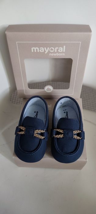 Sapatos Mayoral NOVOS em caixa