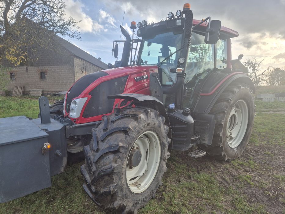 Valtra N113, ładowacz, nawigacja