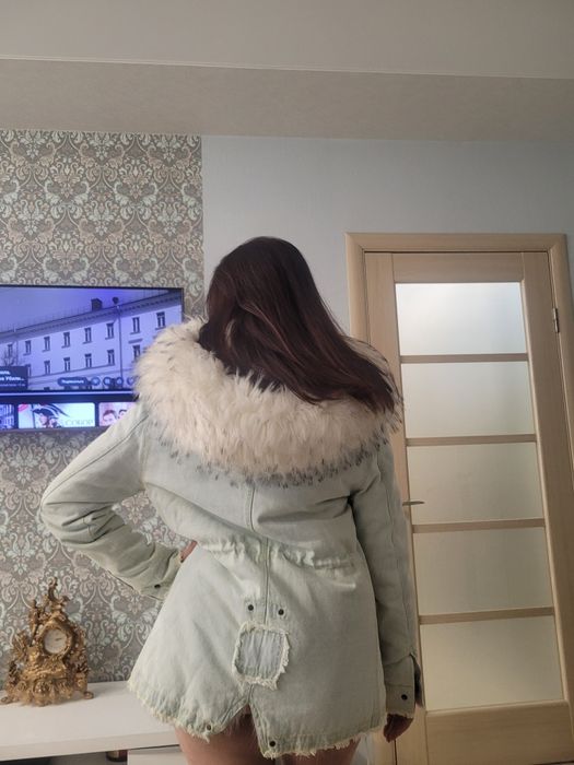 Парка в отличном состоянии, размер С-М. 1000 грн