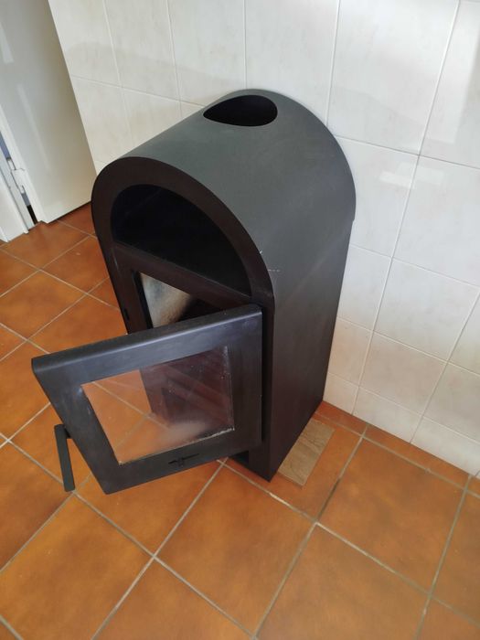 Salamandra de aquecimento a lenha