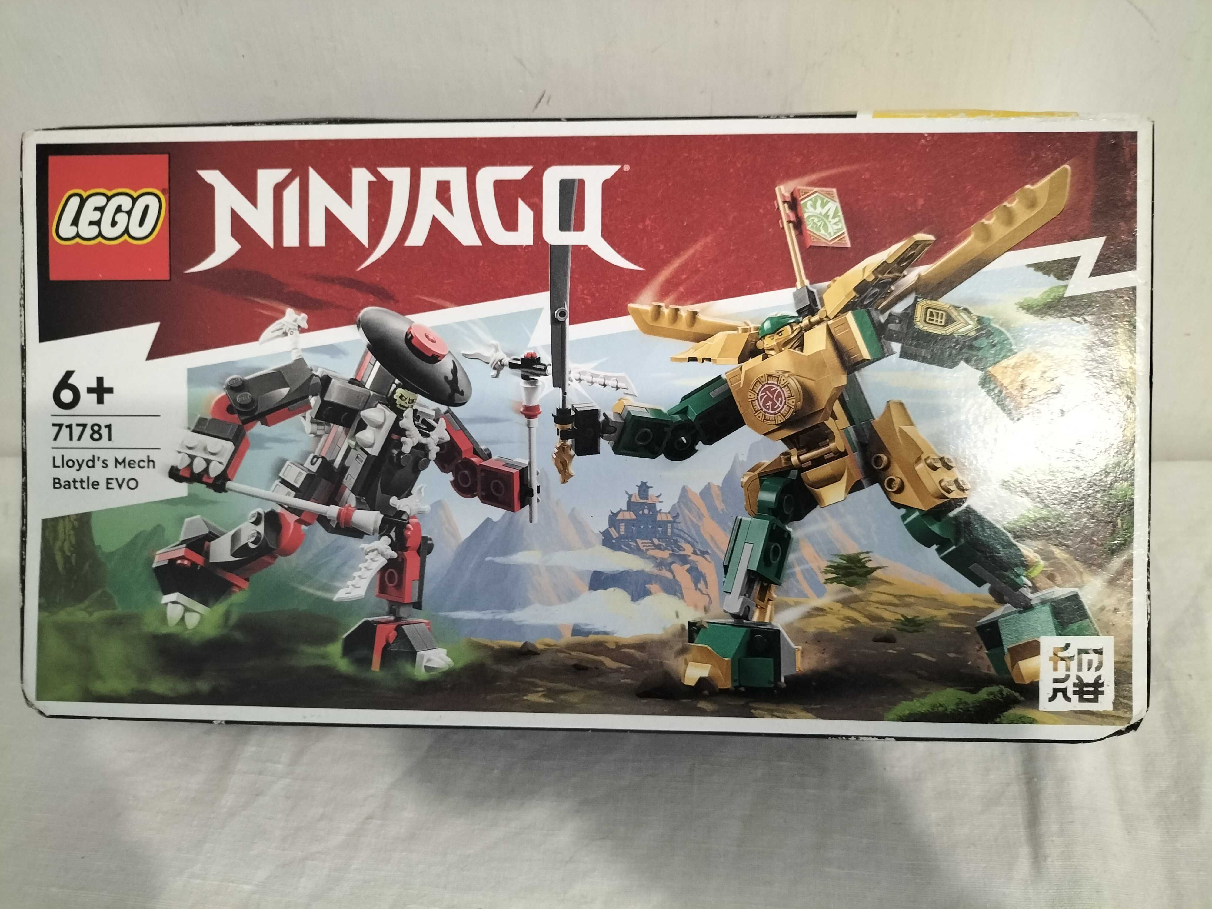 Klocki LEGO Ninjago Starcie Lloyda z Mechem EVO 71781