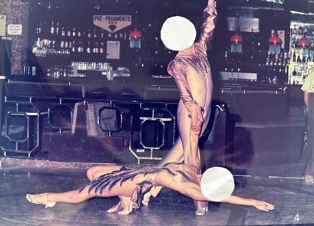 Vestidos, trajes de dança de salão, desportiva (clássicas ou latinas)