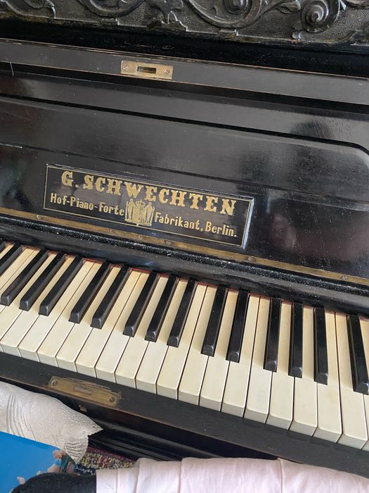 піаніно g.schwechten