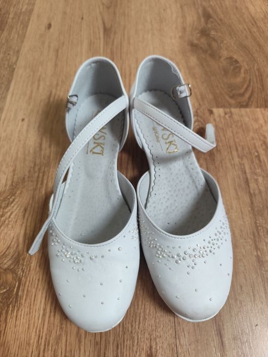Buty komunijne dla dziewczynki