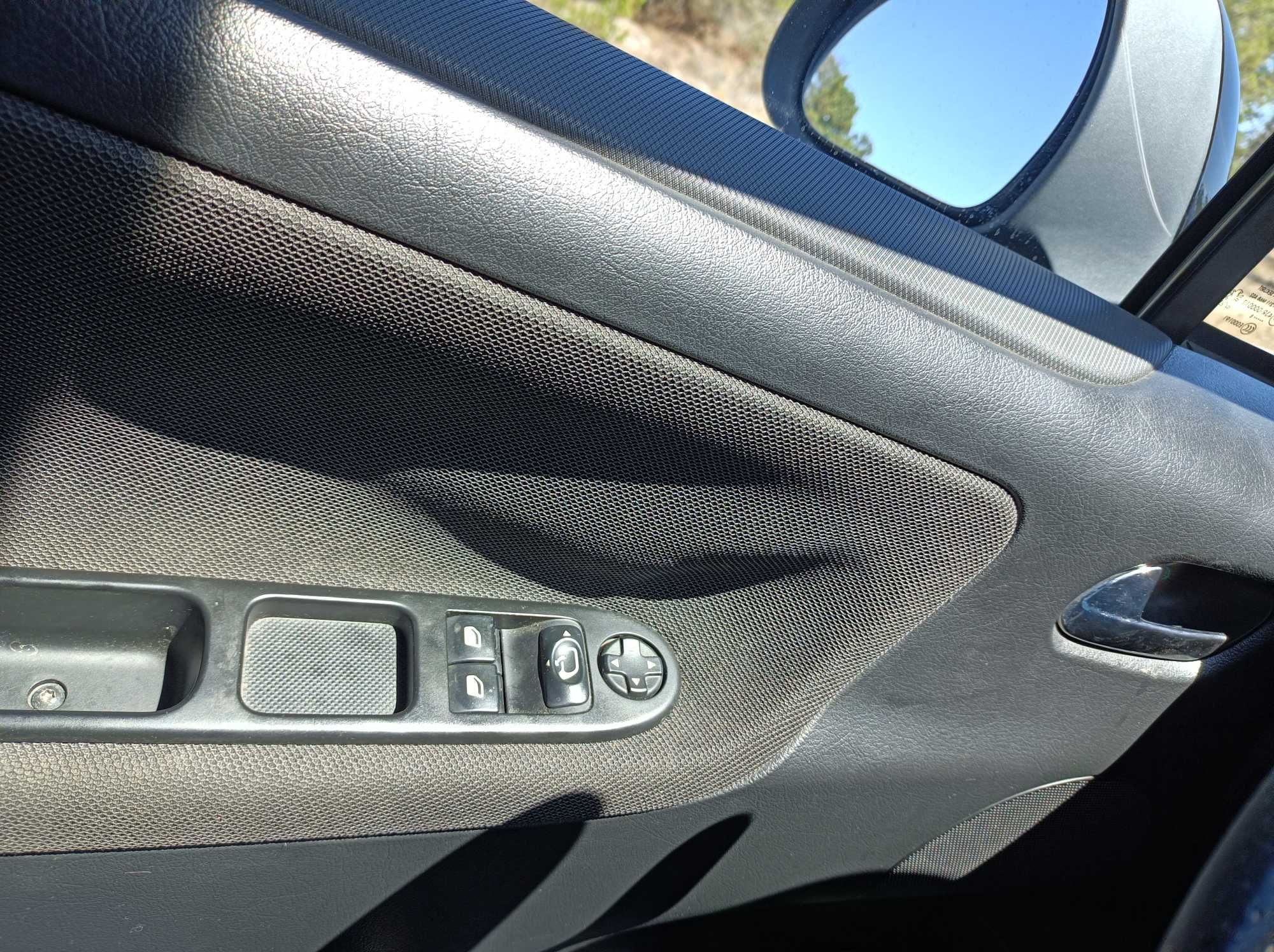 Peugeot 207 CC 1.6 HDi FAP Sport