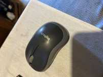 Rato logithec ,bluetooth, a pilhas.
