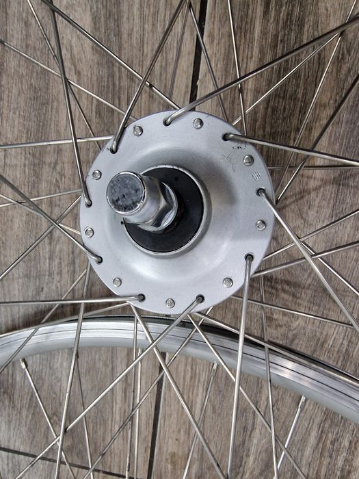 Koła do roweru komplet z prądnicą 28 cali