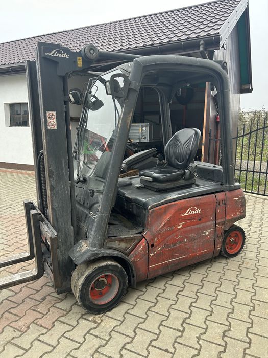 Wózek widłowy linde E20,triplex