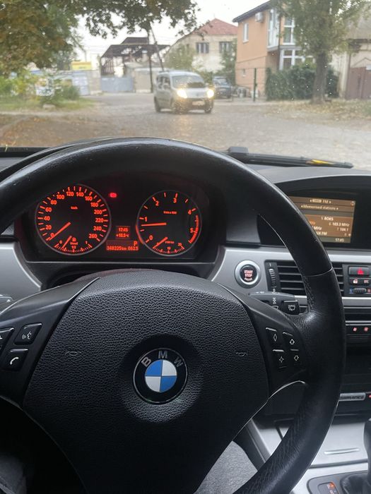 Продаю BMW 320 D e91