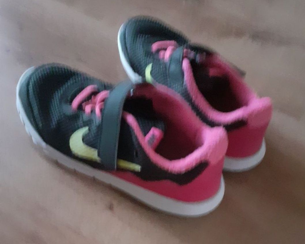 Buty sportowe dziecięce Nike