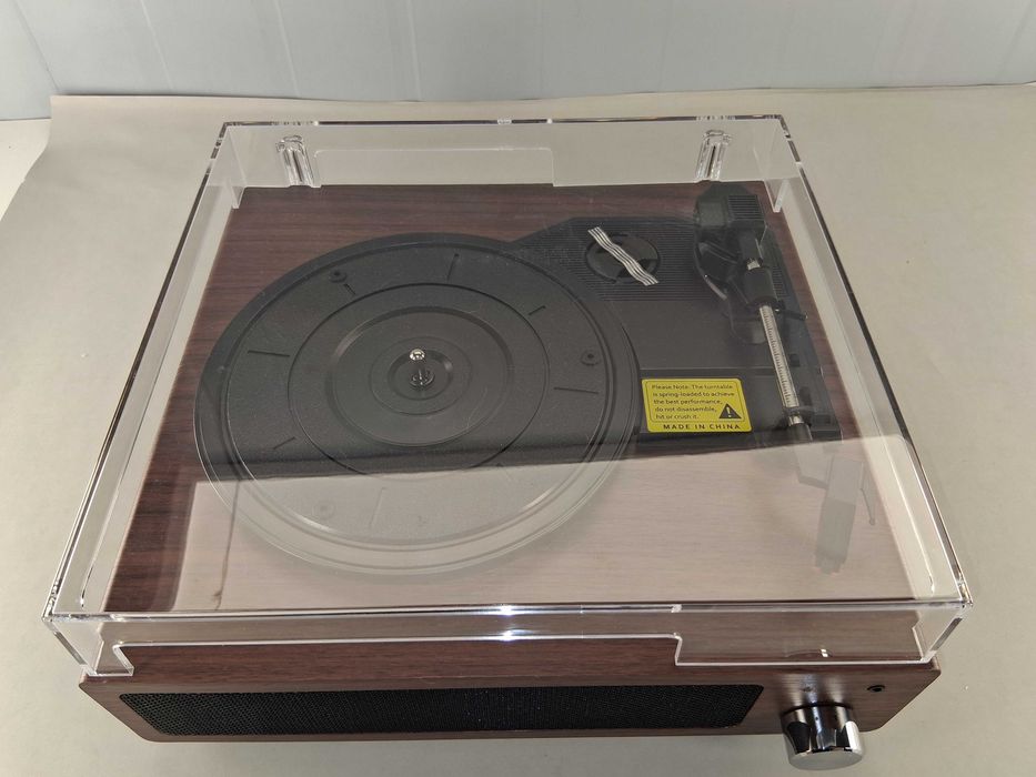 C253 Odtwarzacz A6 Retro Music System z USB i Głośnikami Styl Vintage