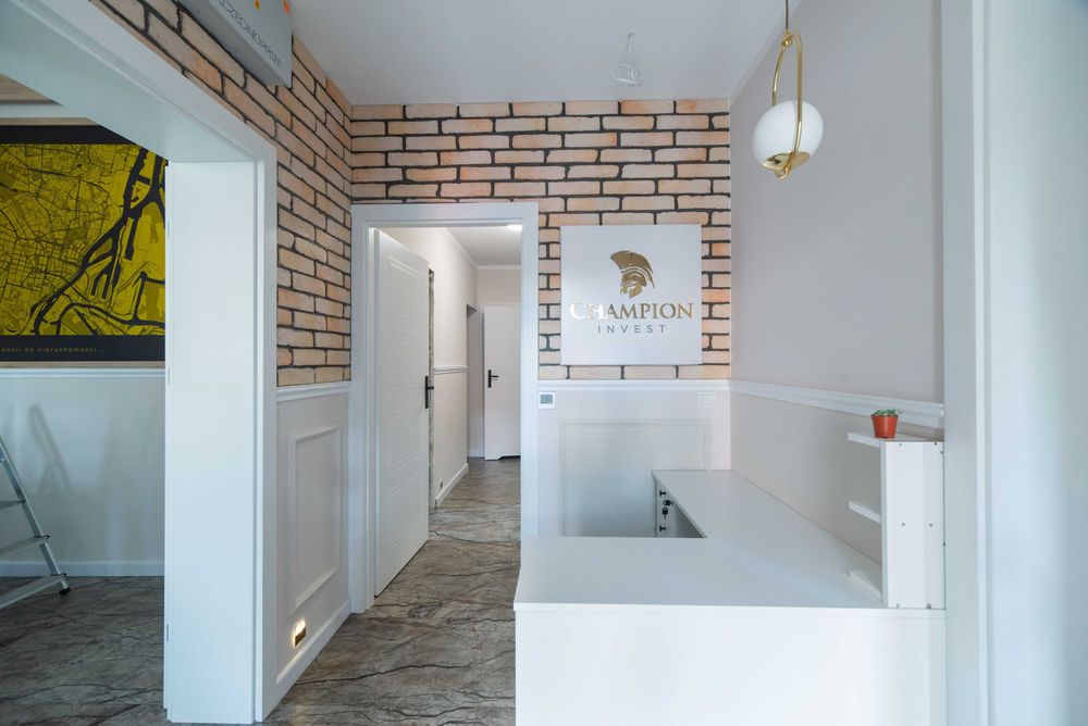 Biuro na wynajem- doskonała lokalizacja, 4 miejsca parkingowe w cenie!