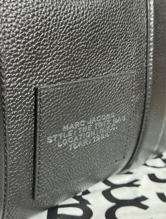 Marc jacobs the large tote leather bag