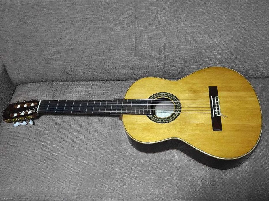 Hiszpańska gitara Admira A8 + pokrowiec