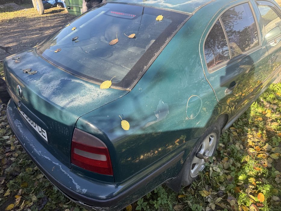 Продам Skoda octavia 1.6 1998