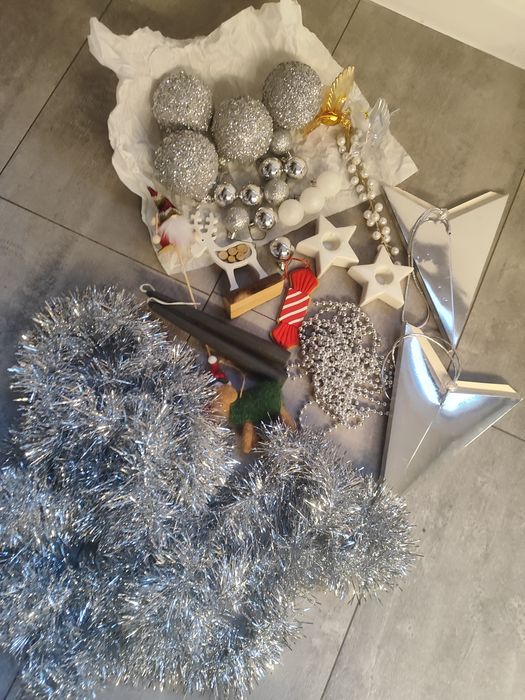 Ozdoby świąteczne całość 25zl st