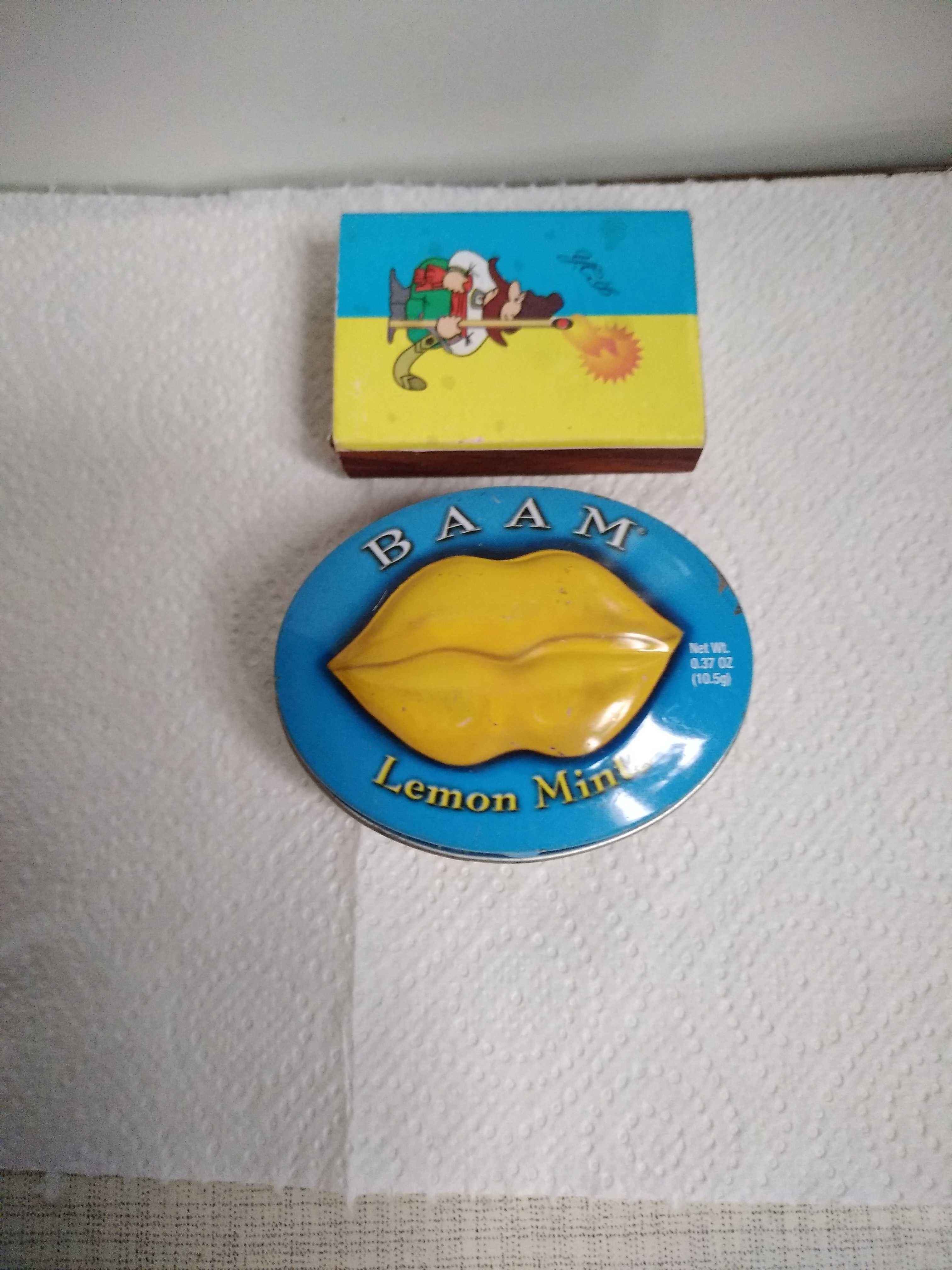 Жестяные и другие ёмкости, банки, коробки.