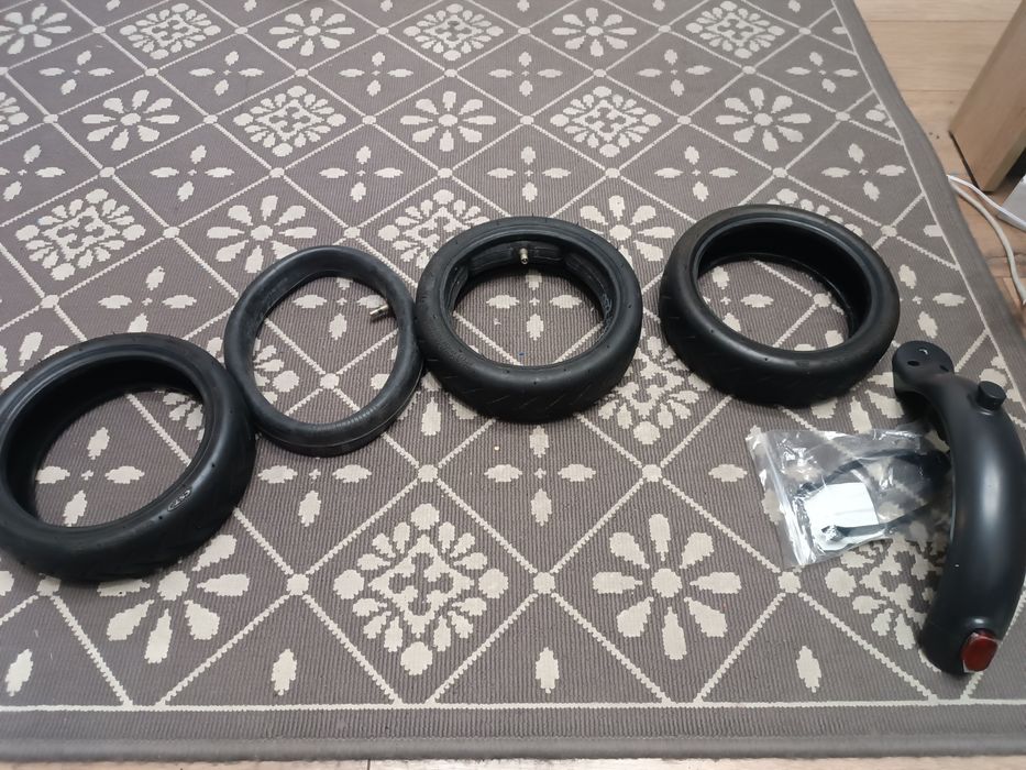 Opony m365 hulajnoga dętki nowy błotnik z lampka