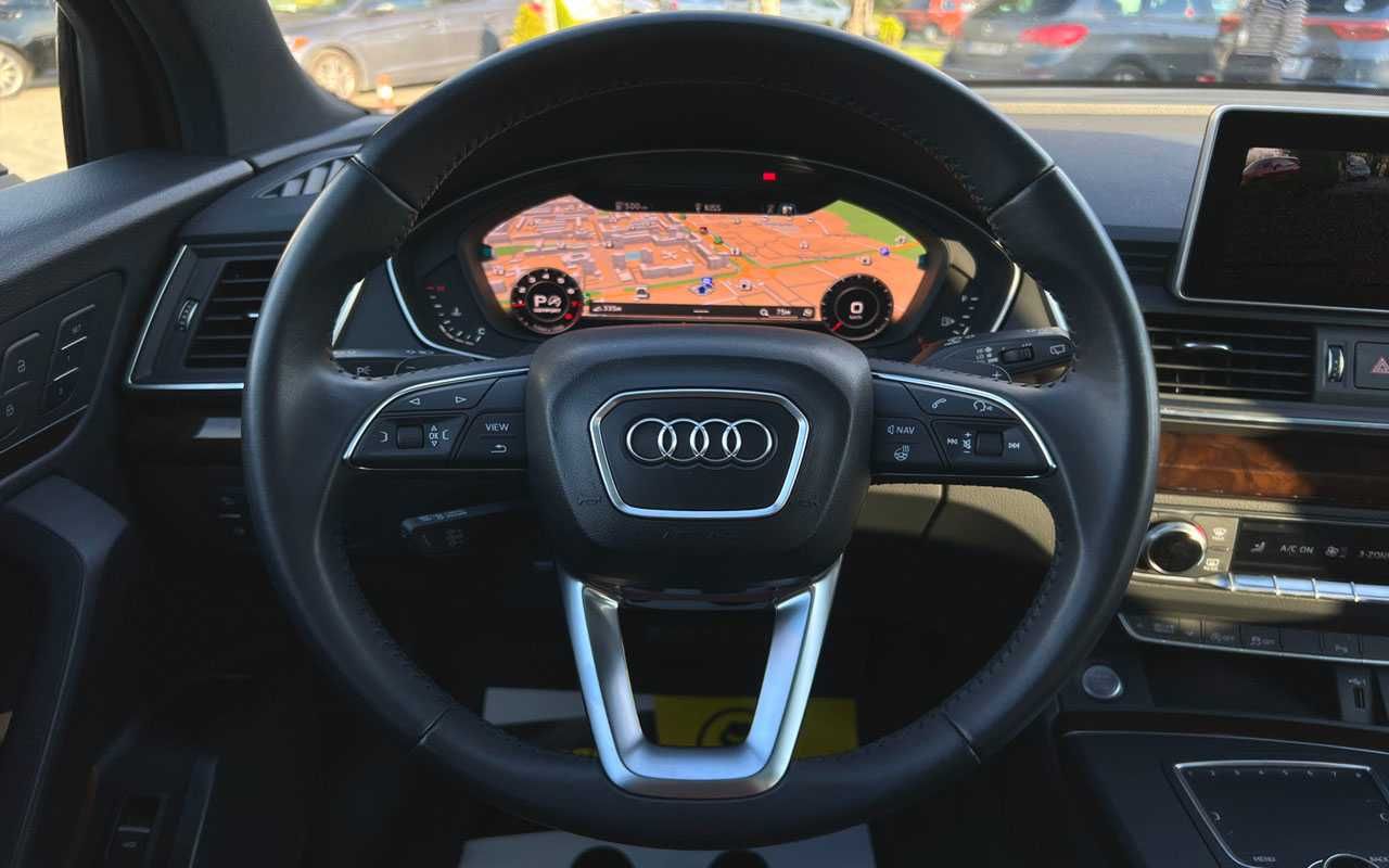 Audi Q5 2019 року