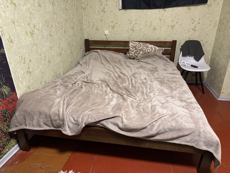 Ліжно двохспальне 210/170 в продажі