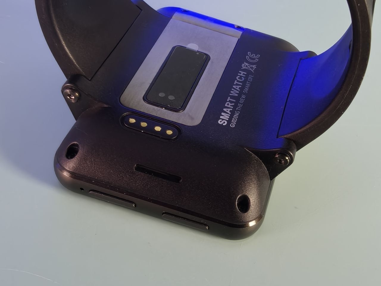 Смарт-часы Silvergear® Smartwatch XL с 2,4-дюймовым сенсорным экраном