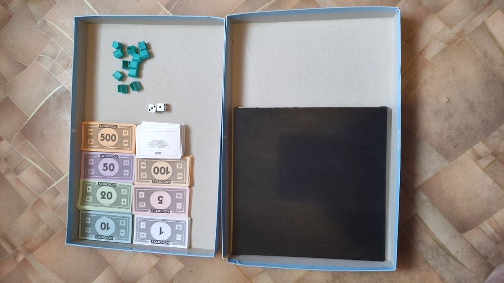Продам игру от Hasbro-Ms Monopoly(Мисс Монополия)