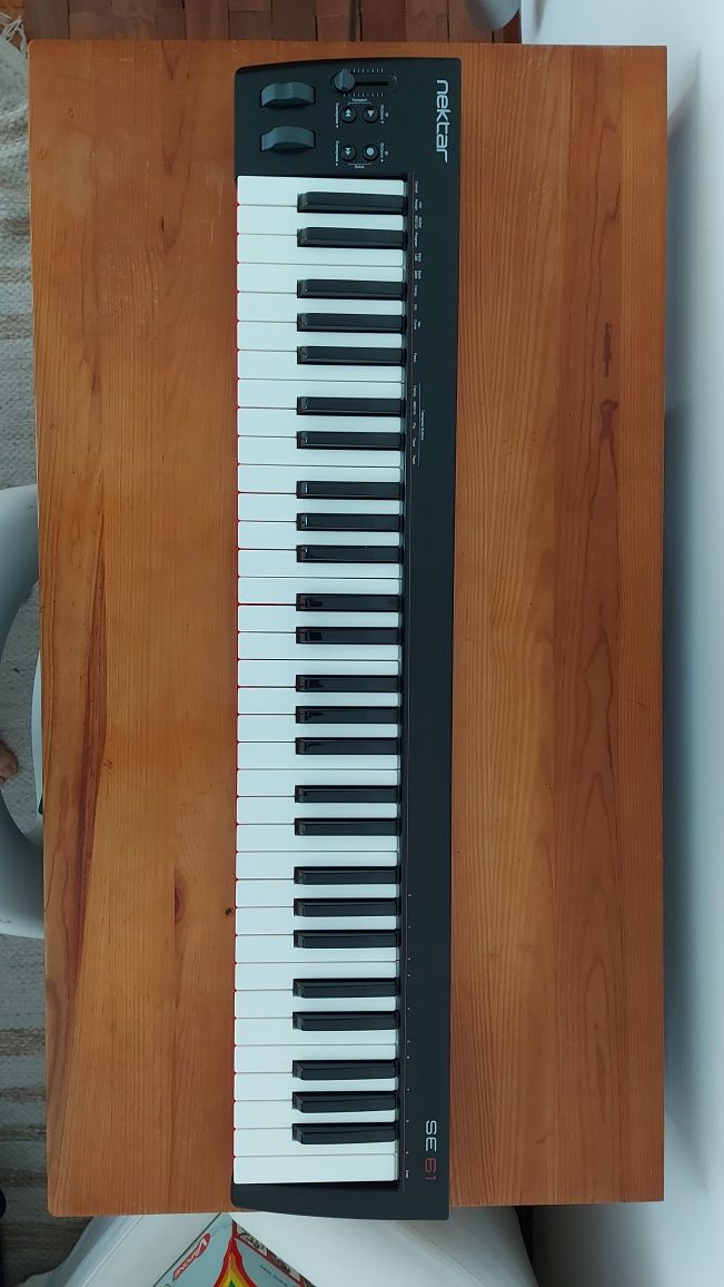 Teclado MIDI Nektar SE 61