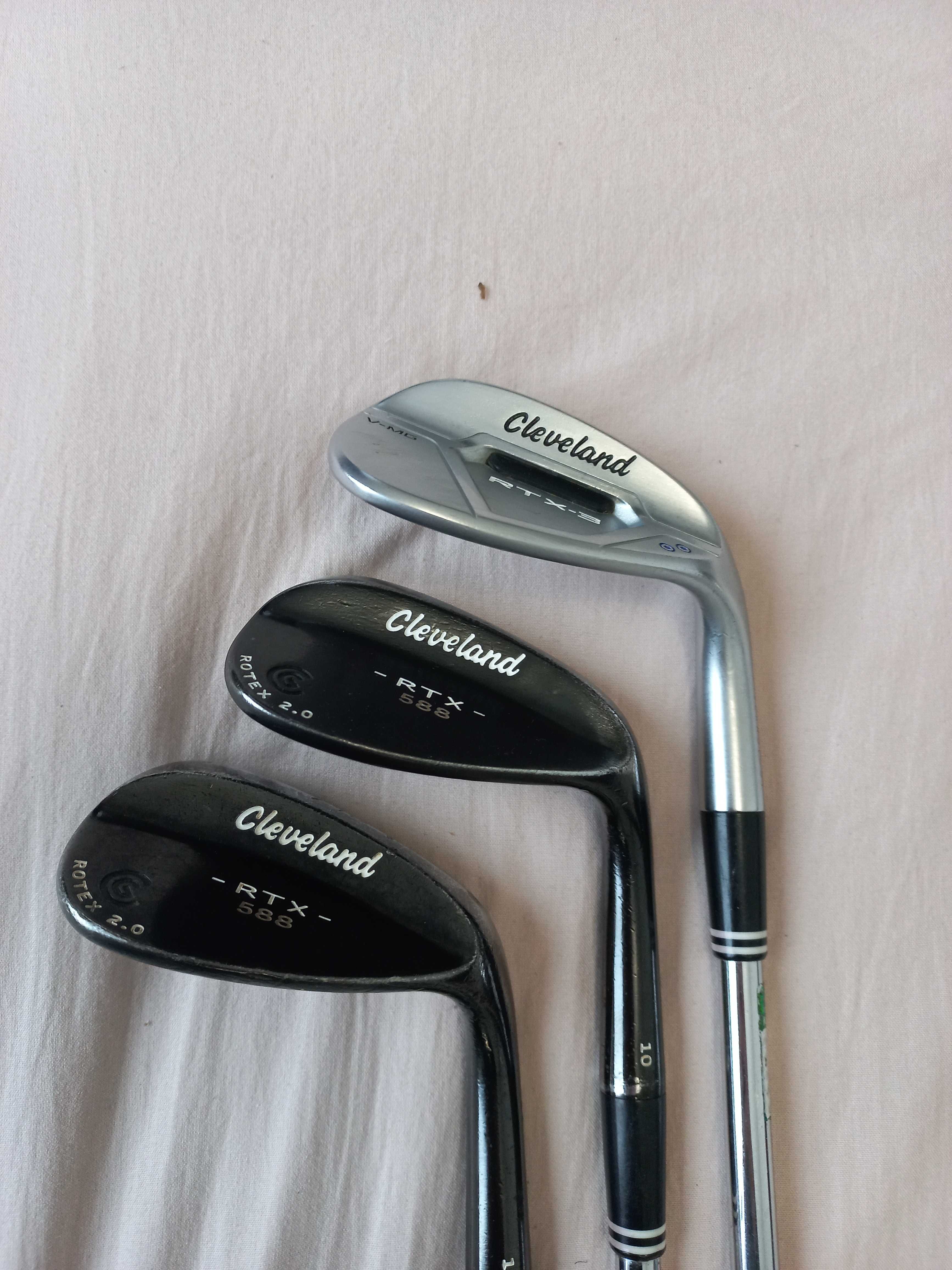 Golf Cleveland CG7 TOUR Black Pearl Golfclubs Irons plus 3 wedges!