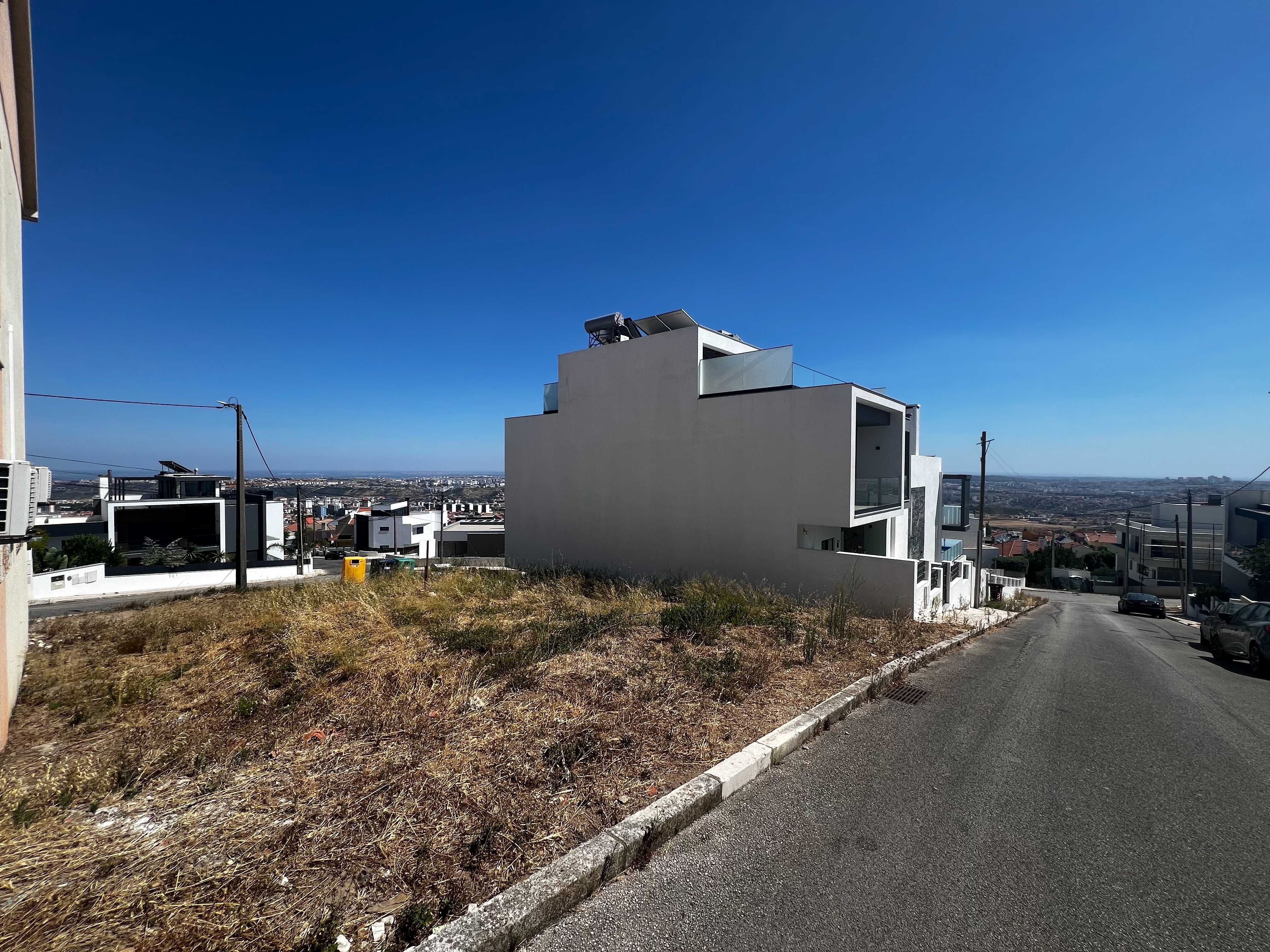 Terreno Urbano Com 2 Frentes e Vista Única