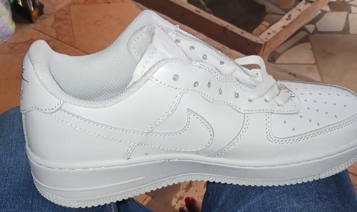 Vendo tênis original e de melhor qualidade