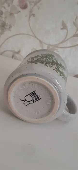 Botaniczny kubek z rysunkiem rozmarynu