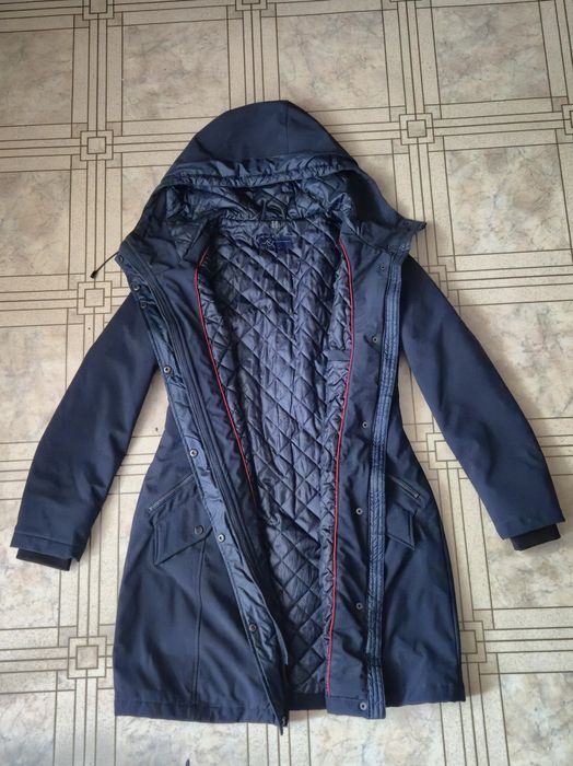 Жіноче Демісезонне Пальто з Капюшоном