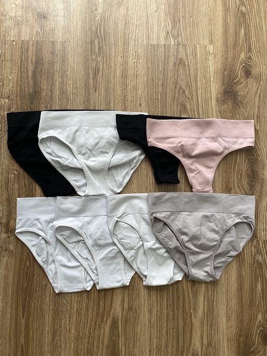 Трусики: чорних, білих та рожевих кольорів; рубчик, бразельяни, сліпи