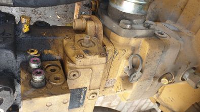 koparka cat caterpillar 313 d pompa jazdy207 , 4710 , 02