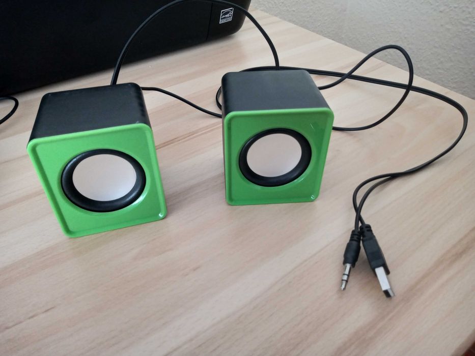 OMEGA - glosniki komputerowe USB, front kolor zielony,tył kolor czarny