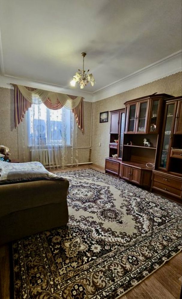 Продаю 3 х комнатную квартиру в ЦЕНТРЕ/ М. Морская/ СЕРТИФИКАТ