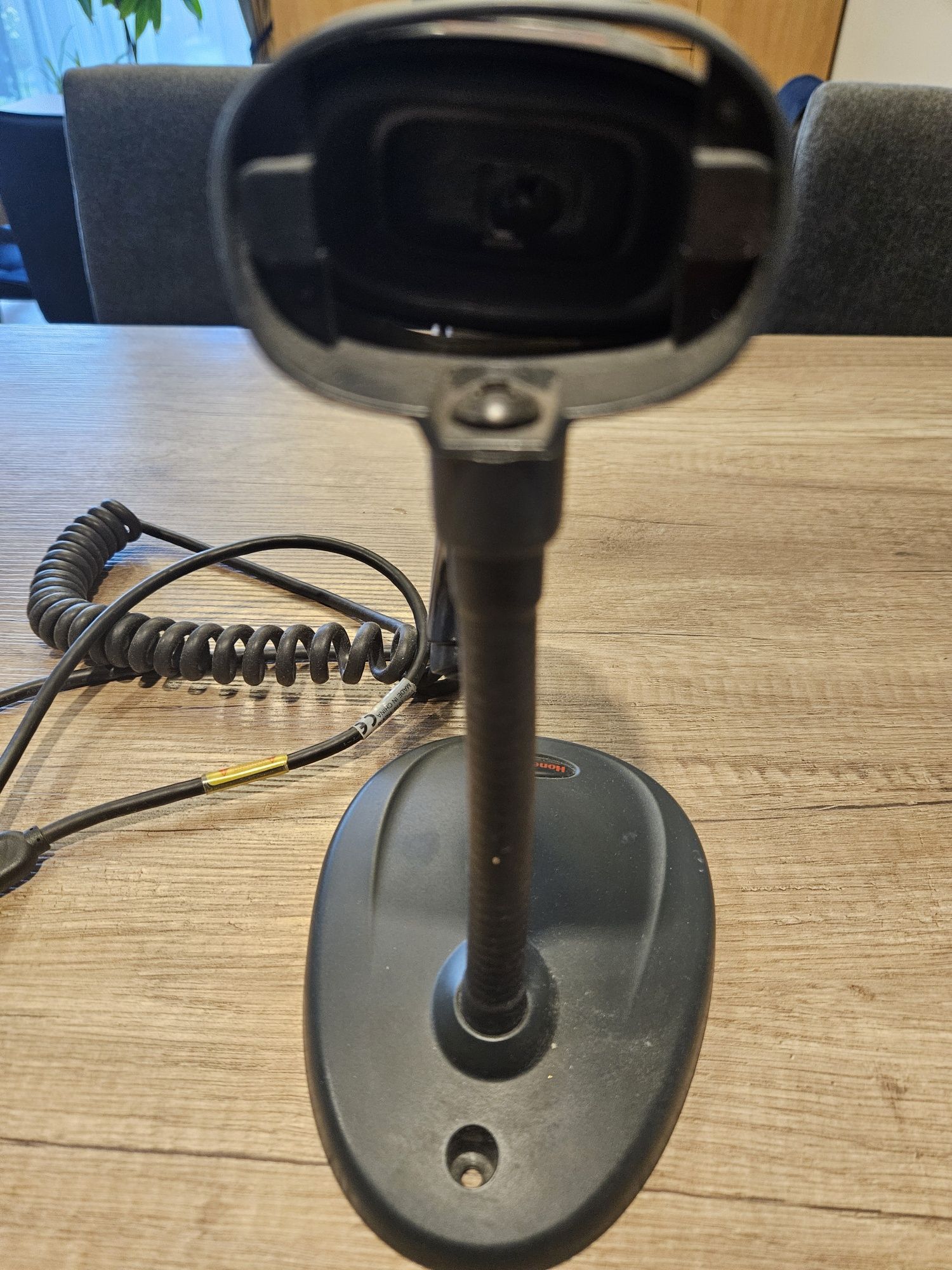 Czytnik kodów kreskowych Voyager 1250G + kabel USB + podstawka